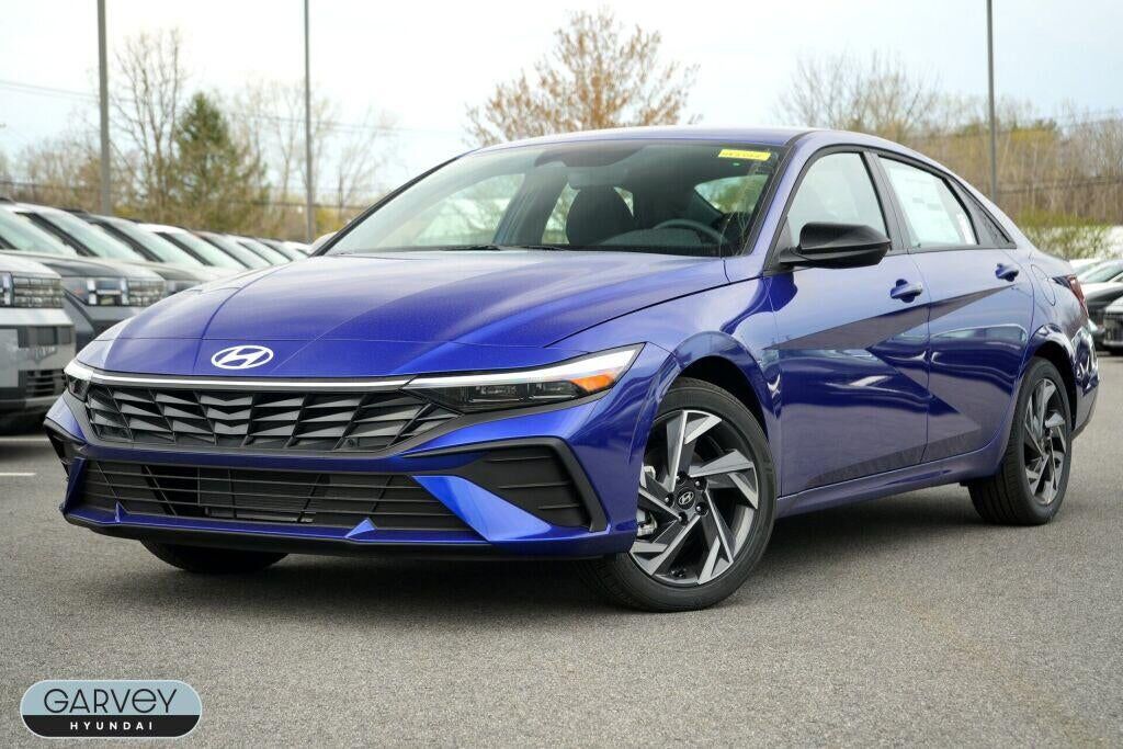 2025 HYUNDAI Elantra