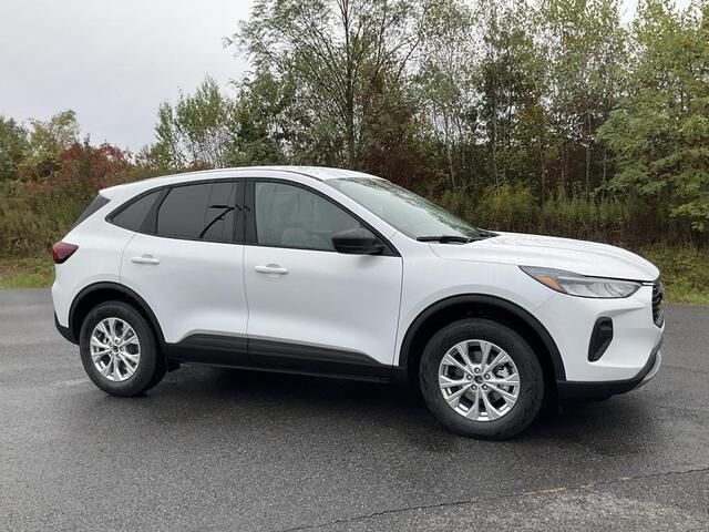 2026 FORD Escape