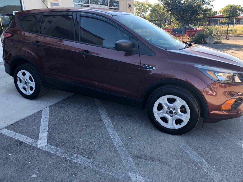 2018 FORD Escape