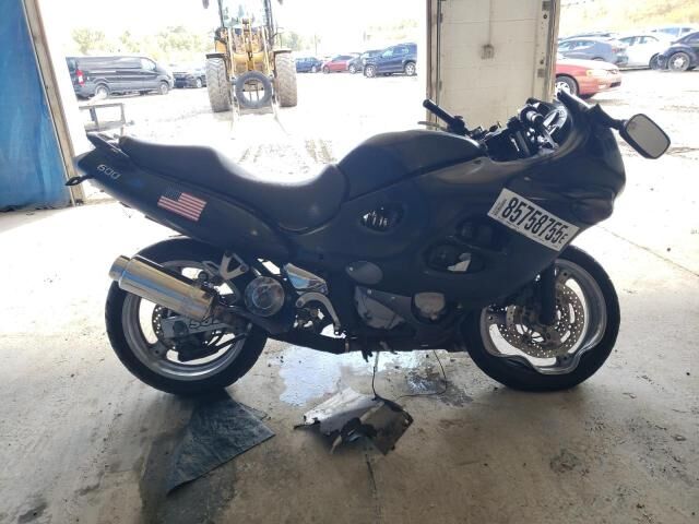 Suzuki GSX600F