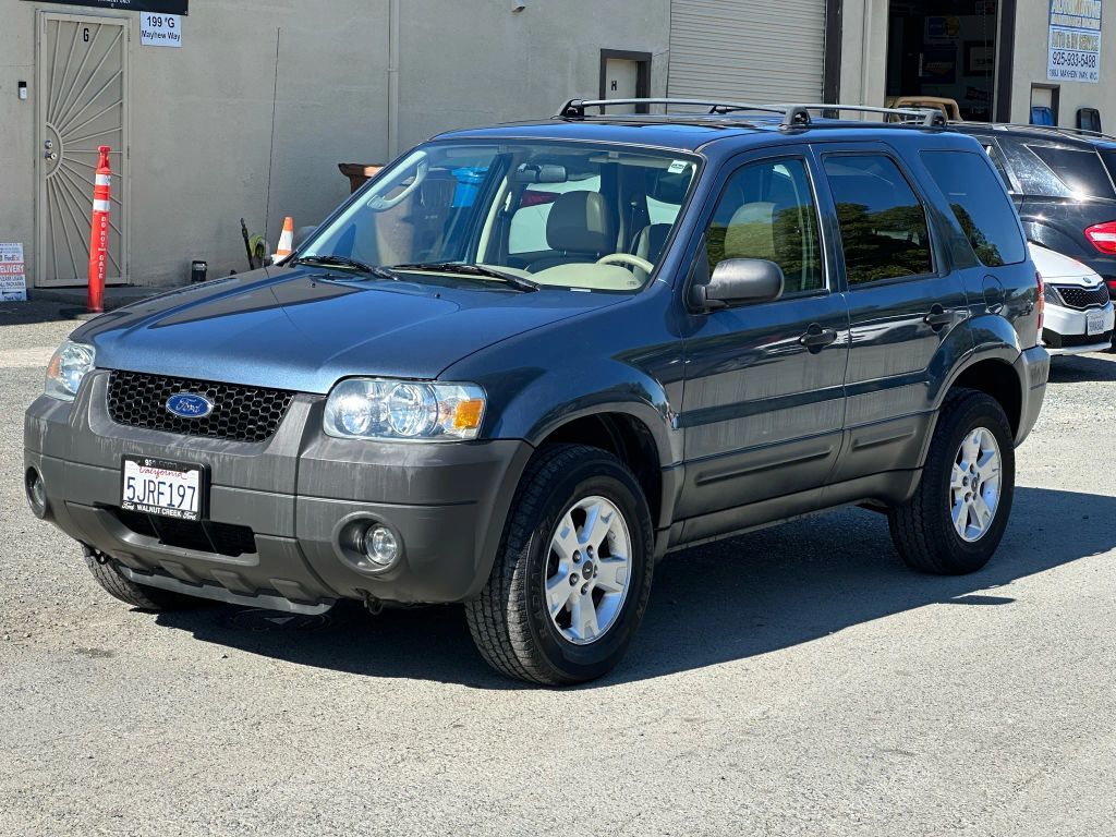 2005 FORD Escape