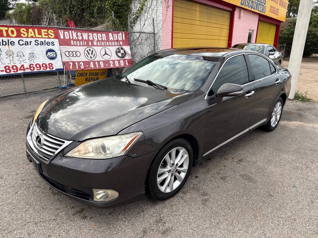 Lexus ES