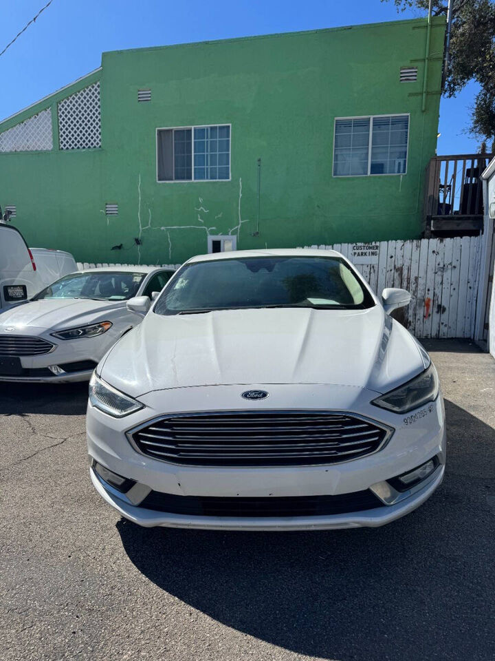 2017 FORD Fusion