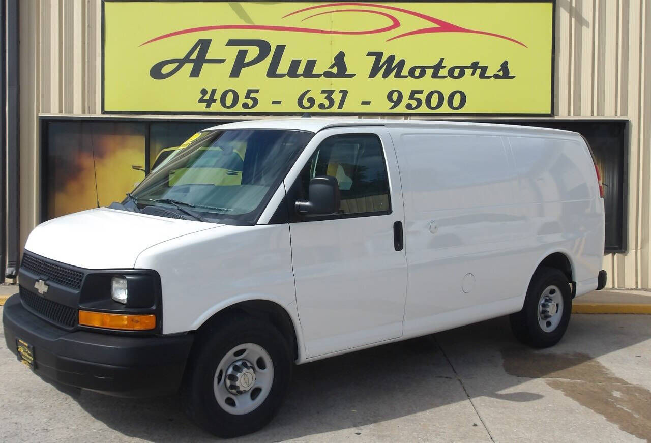 2012 CHEVROLET Express