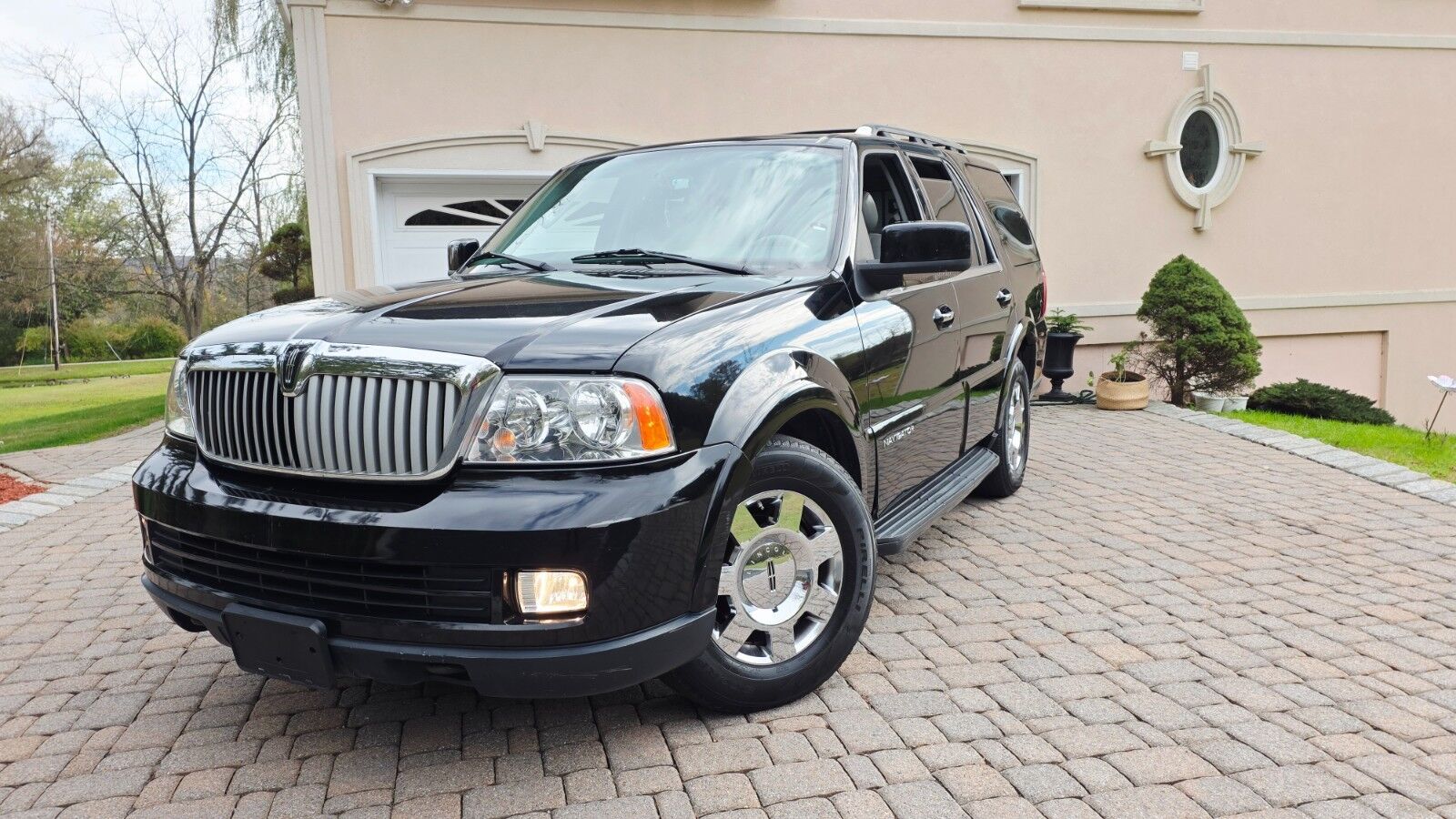 Lincoln Navigator