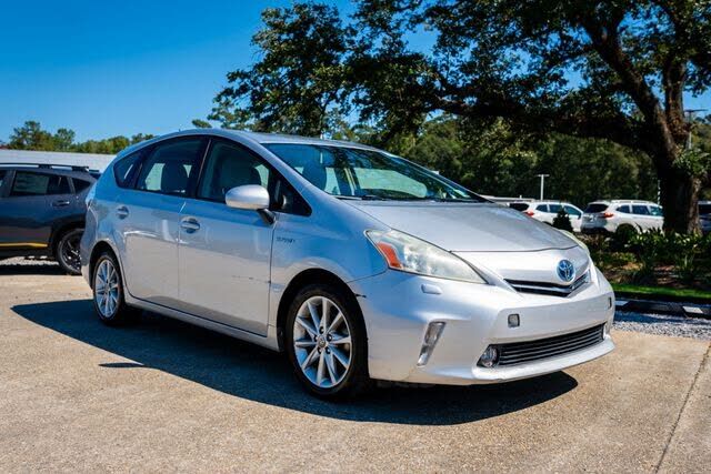 Toyota Prius V