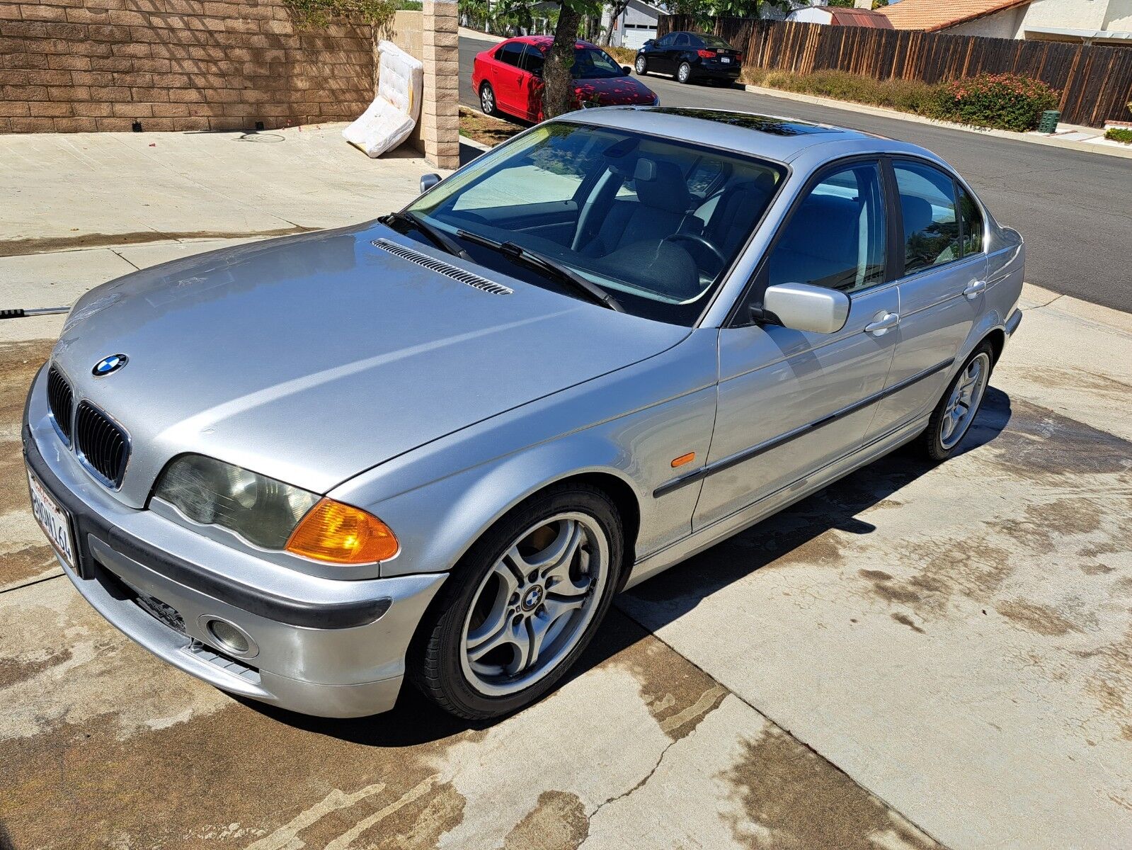 BMW 330i