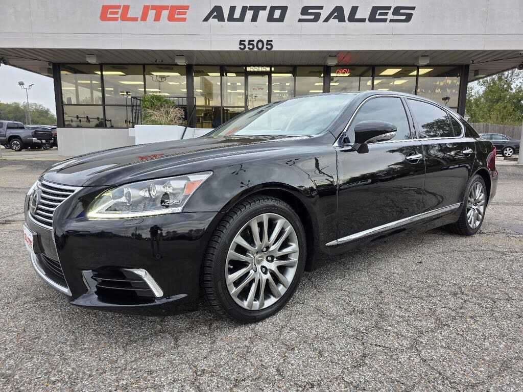 Lexus LS