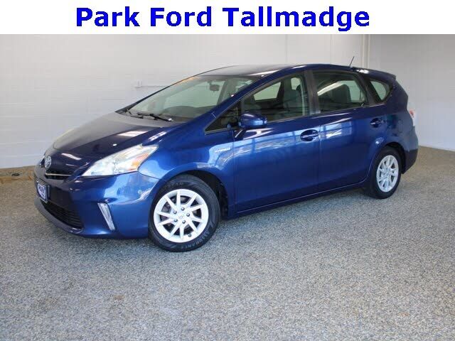 Toyota Prius V