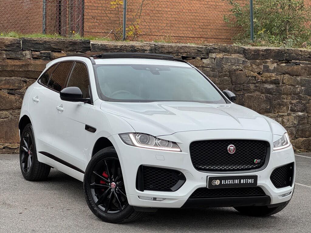 Jaguar F-Pace