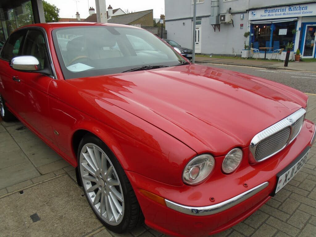 Jaguar XJ