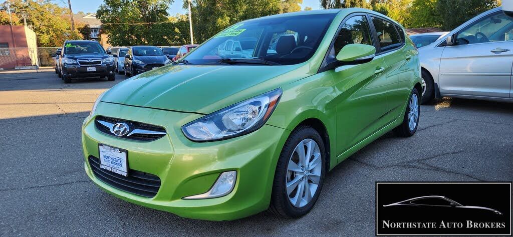 2013 HYUNDAI Accent