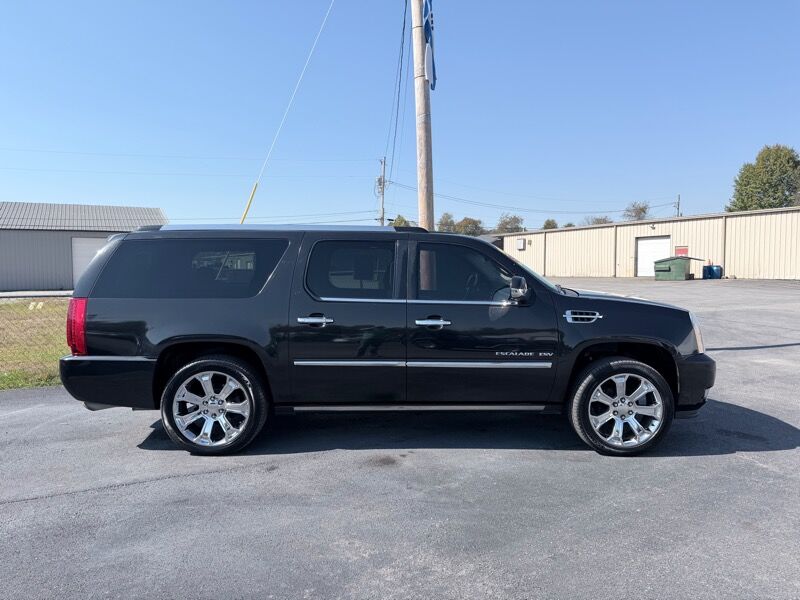 2011 CADILLAC Escalade