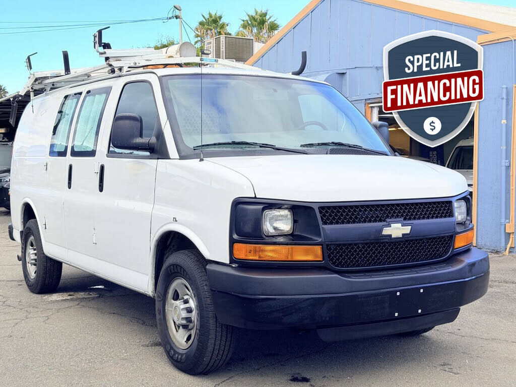 2013 CHEVROLET Express
