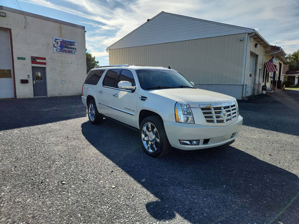 2012 CADILLAC Escalade