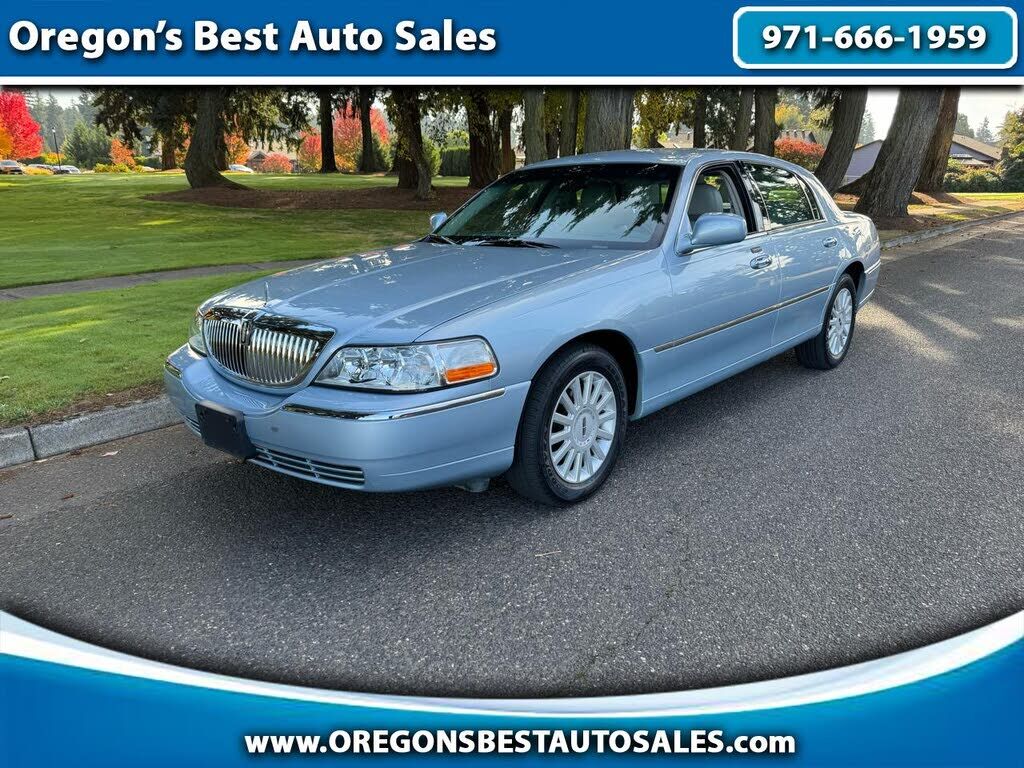 Lincoln Town Car