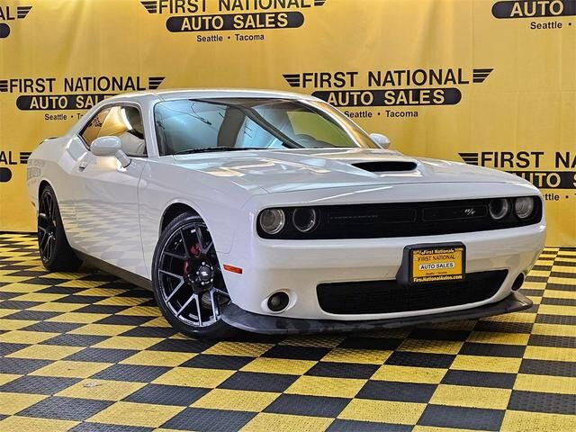 2017 DODGE Challenger