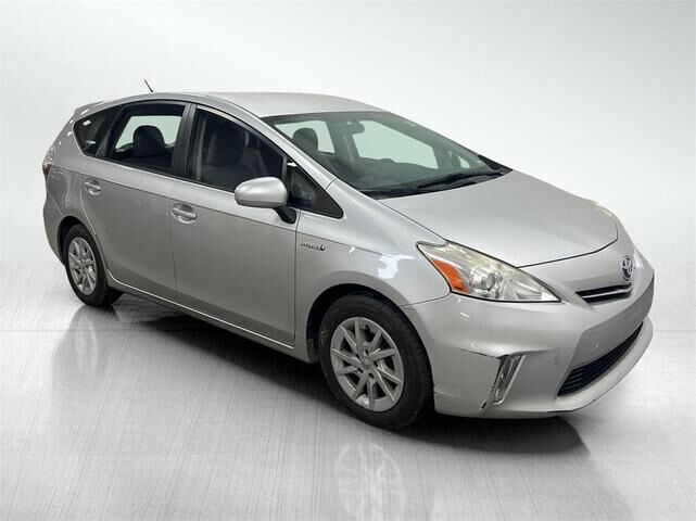 Toyota Prius V