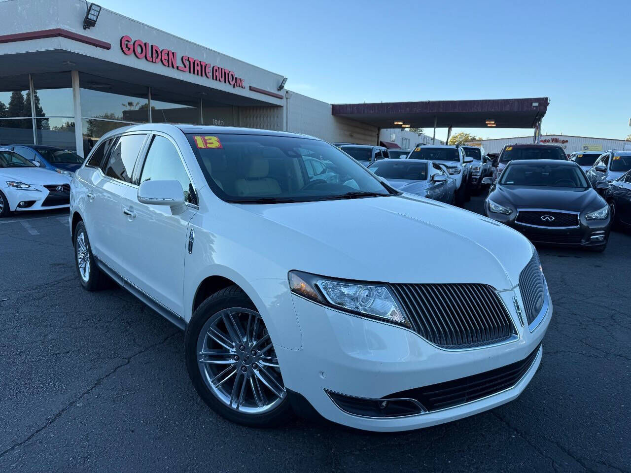 Lincoln MKT