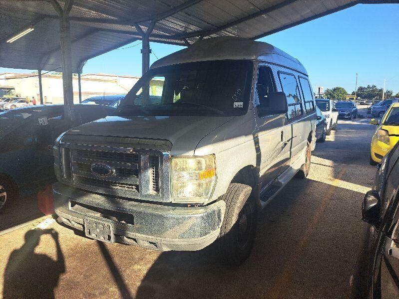 Ford E-250