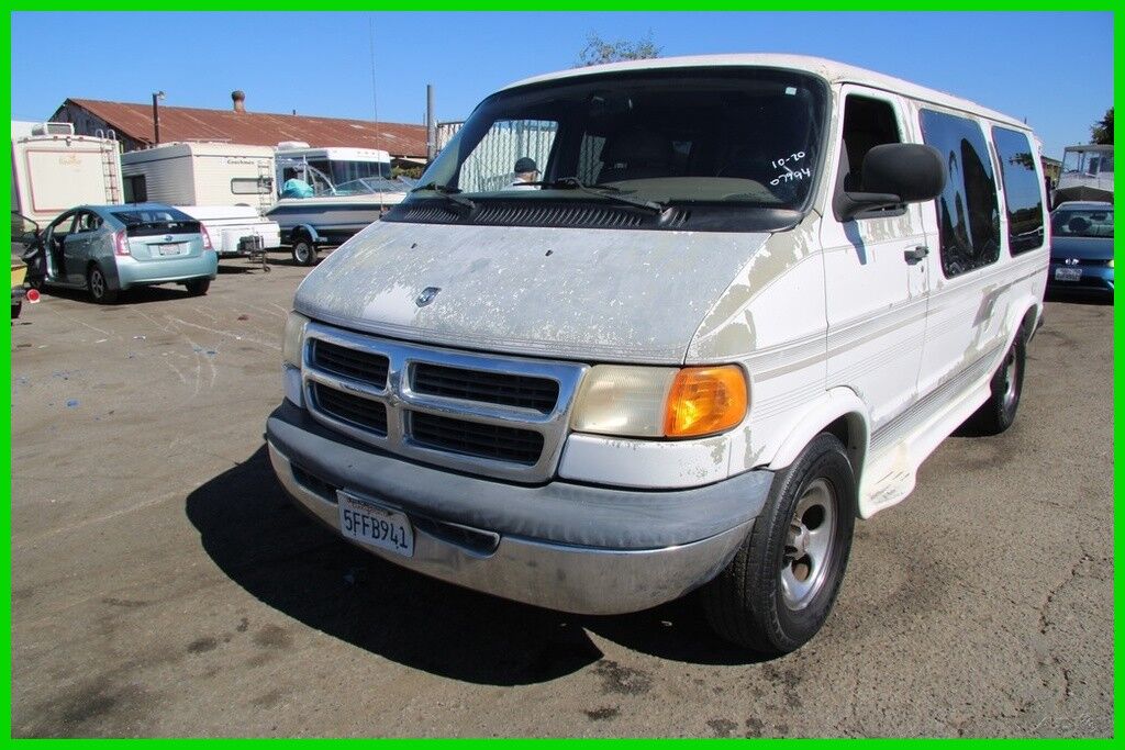 Dodge Ram Van