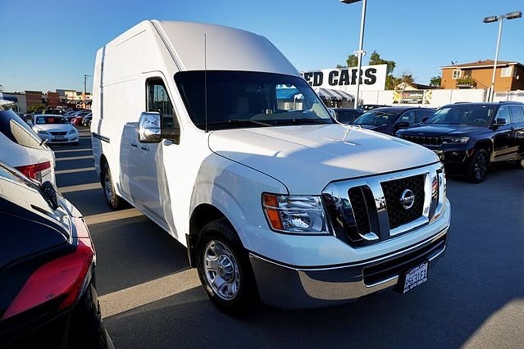 Nissan NV