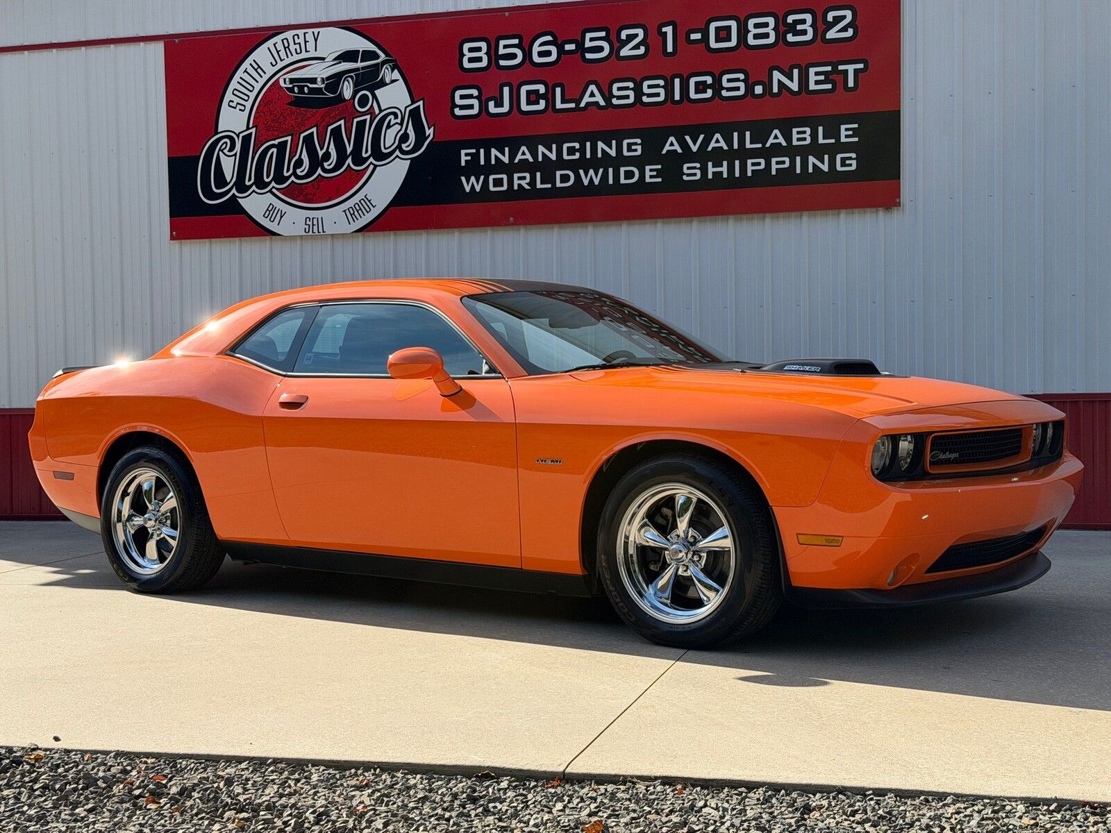 Dodge Challenger