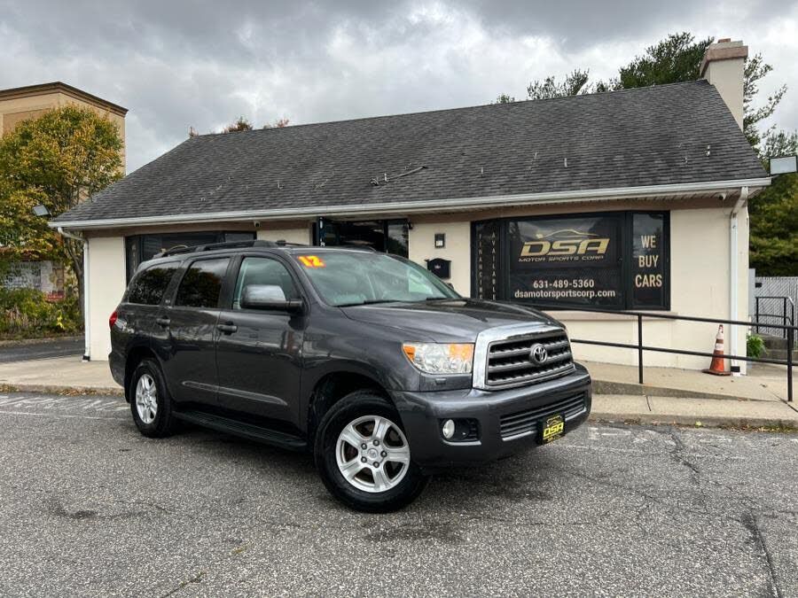 Toyota Sequoia