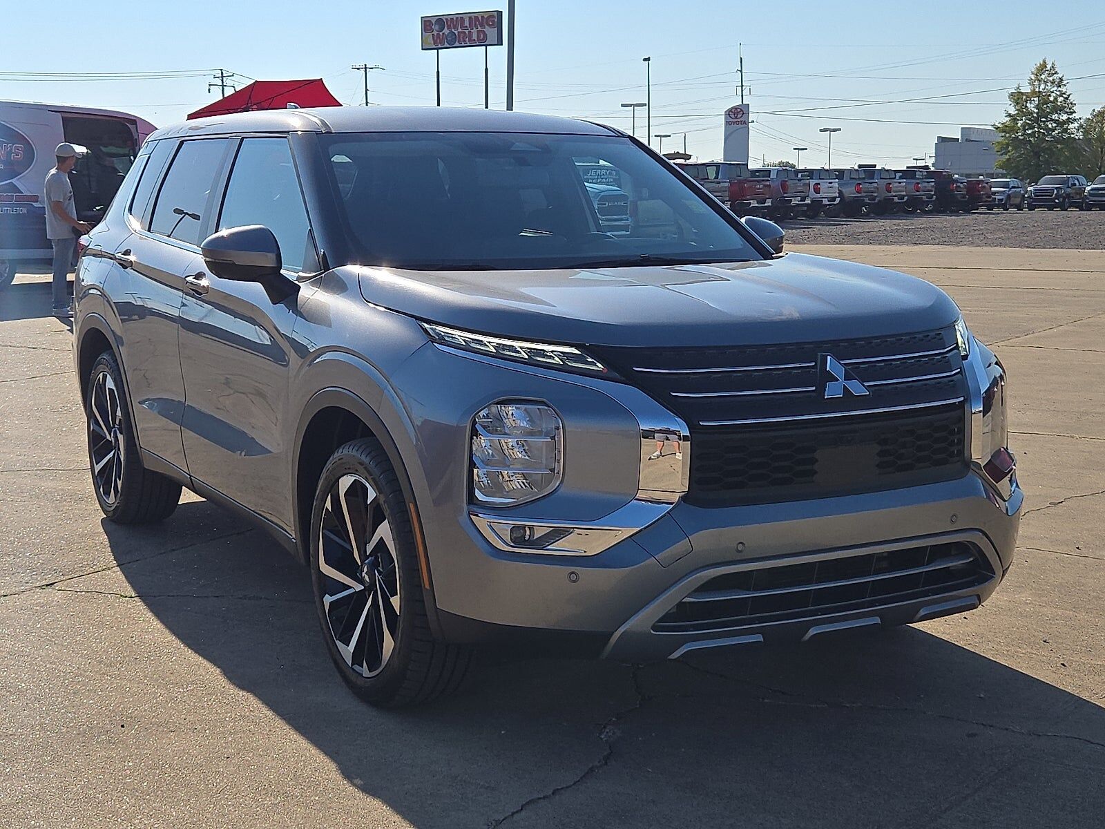 2024 MITSUBISHI Outlander