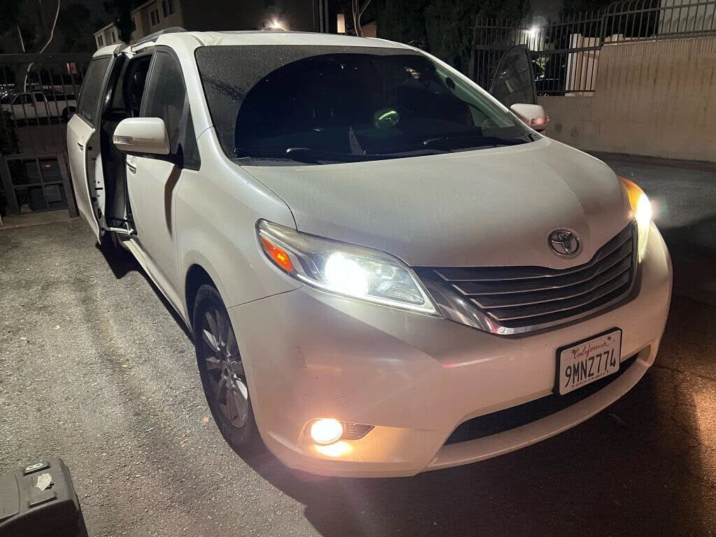 Toyota Sienna