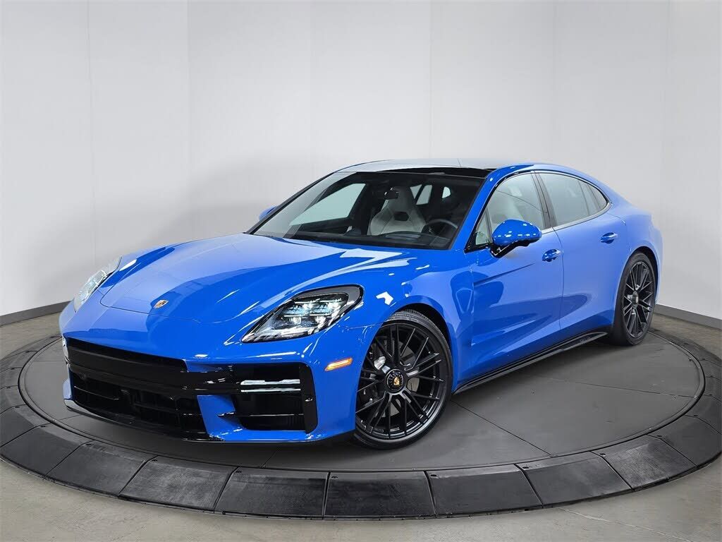 2025 PORSCHE Panamera