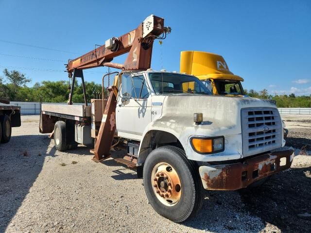 Ford F-800