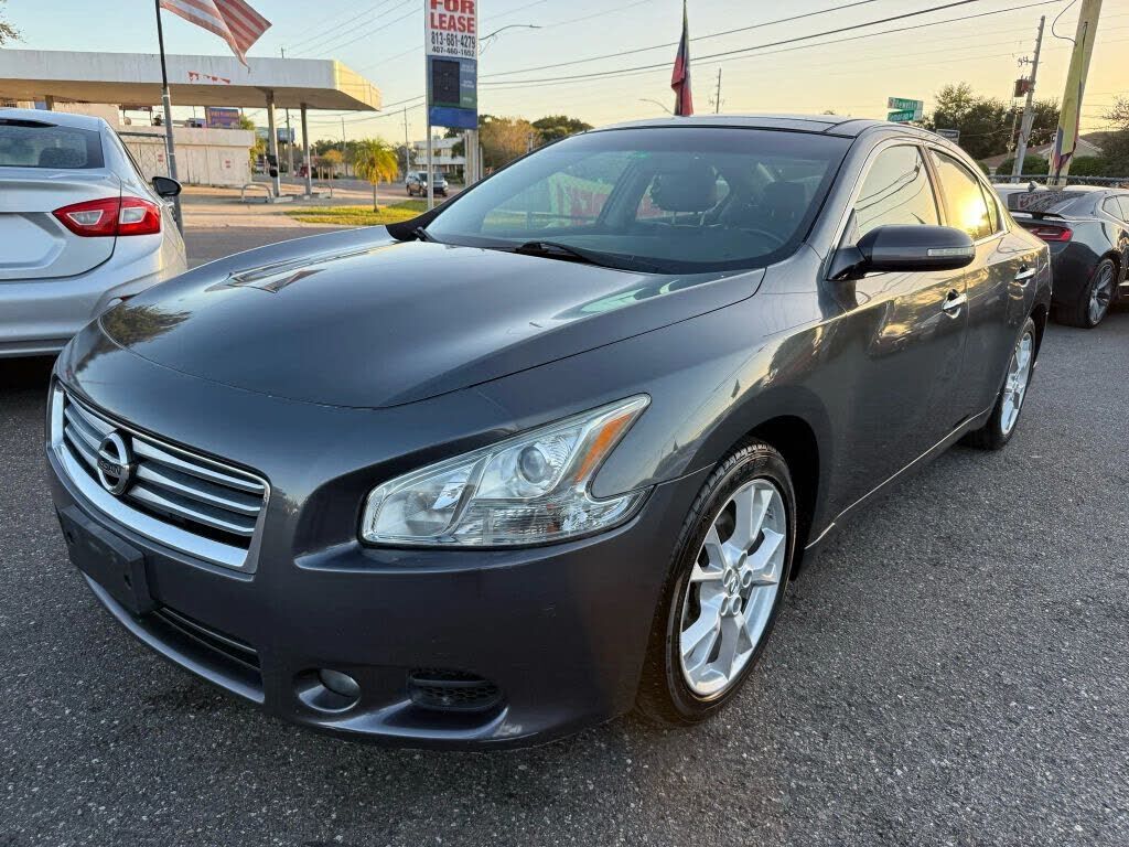 Nissan Maxima