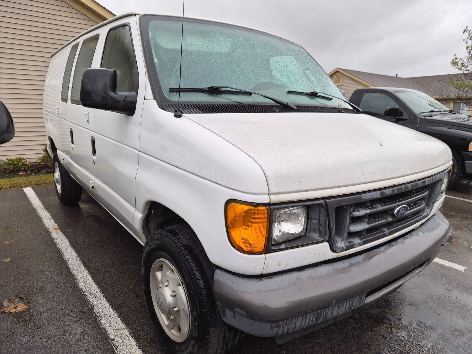 Ford E-250