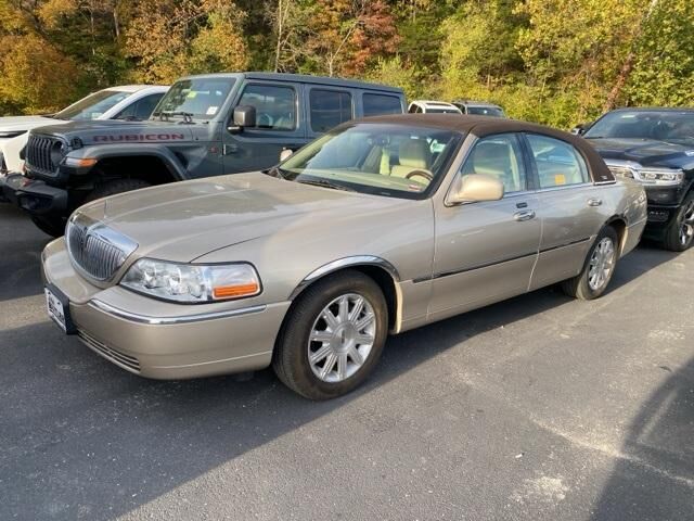 Lincoln Town Car