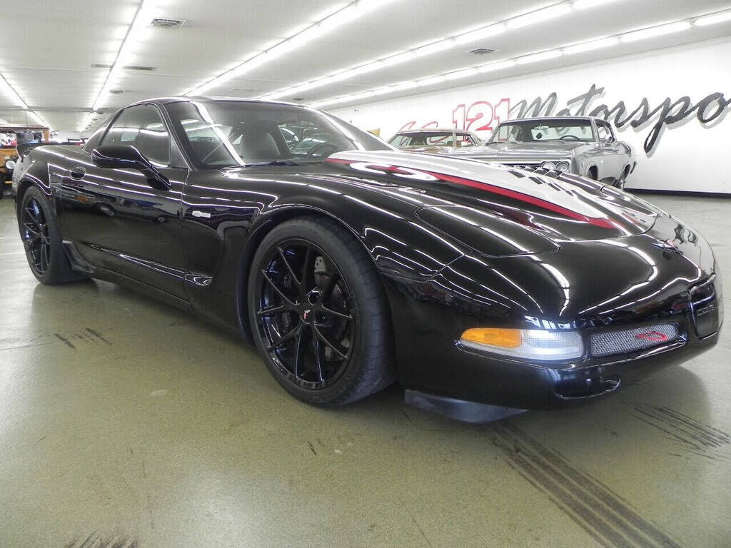 2004 CHEVROLET Corvette