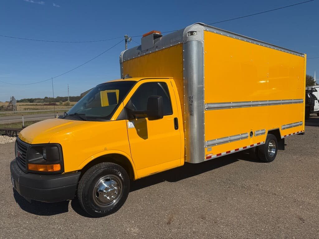 GMC Savana