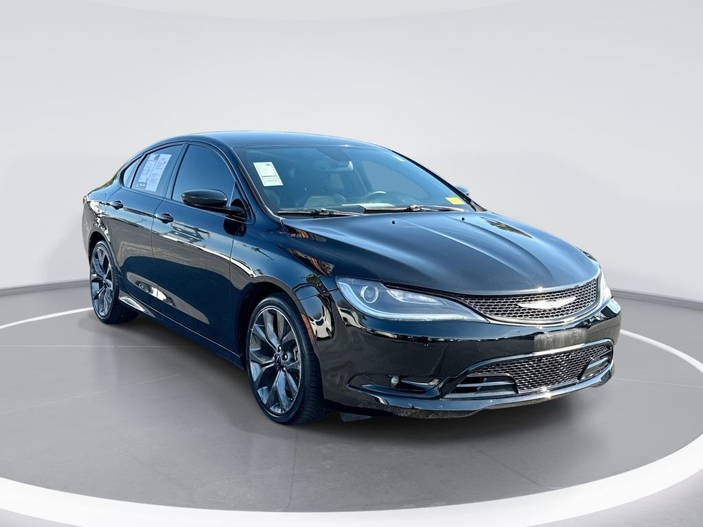 Chrysler 200
