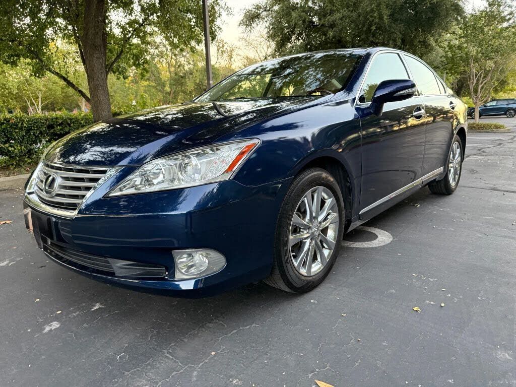 Lexus ES