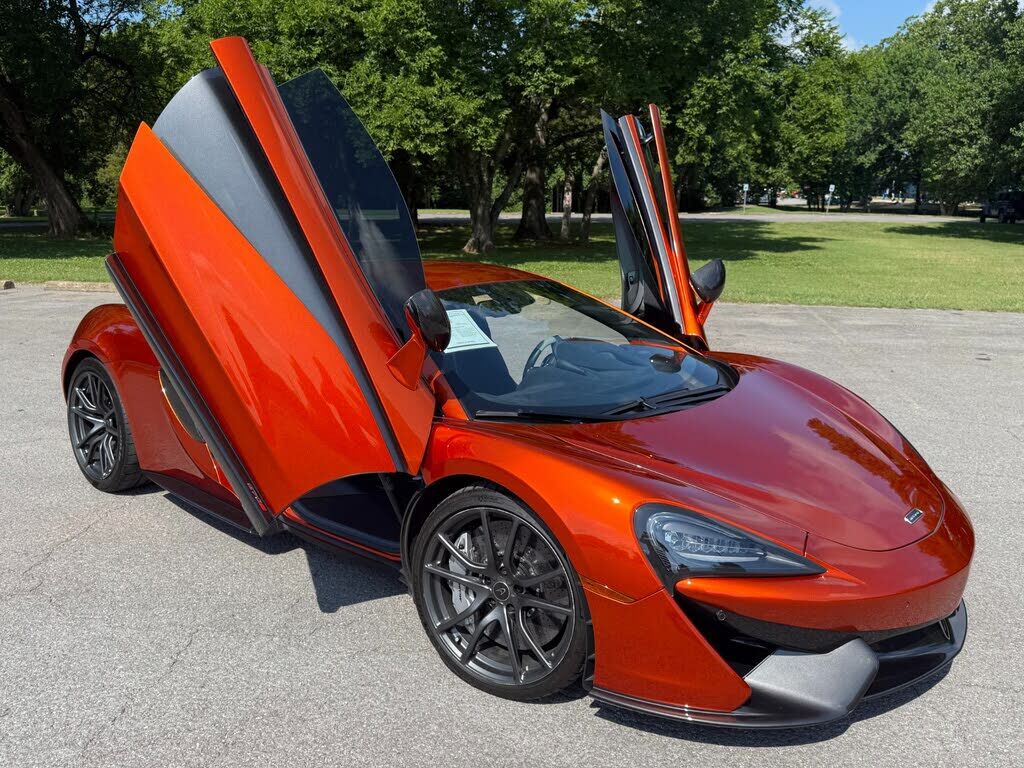 2017 MCLAREN 570S
