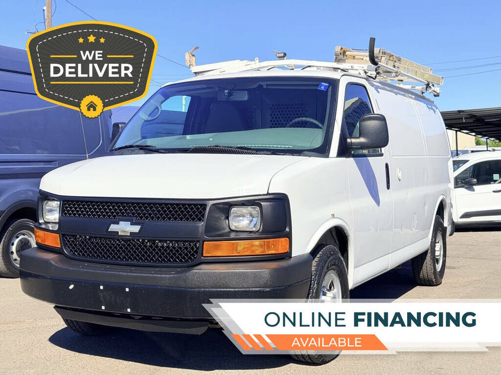 2013 CHEVROLET Express