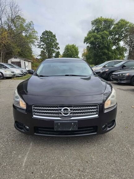Nissan Maxima