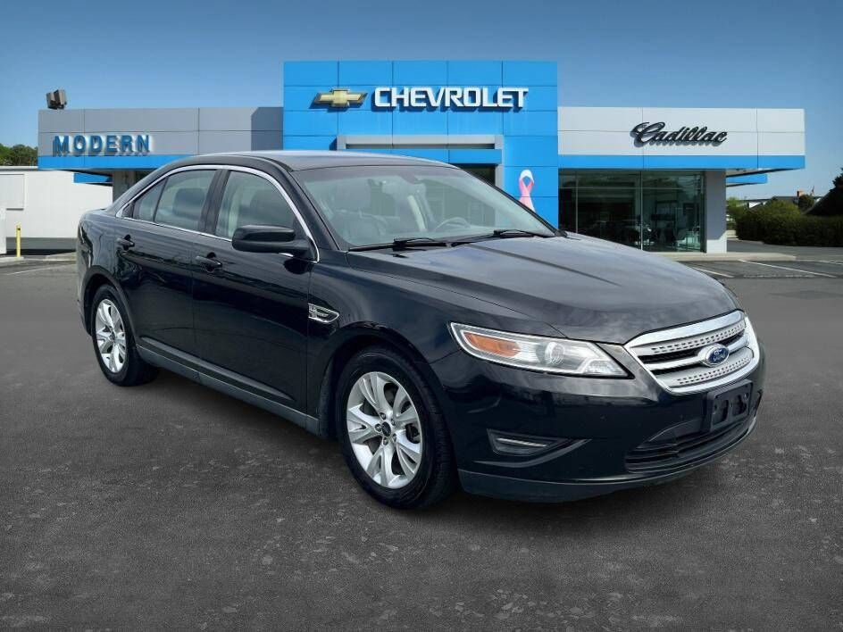 Ford Taurus
