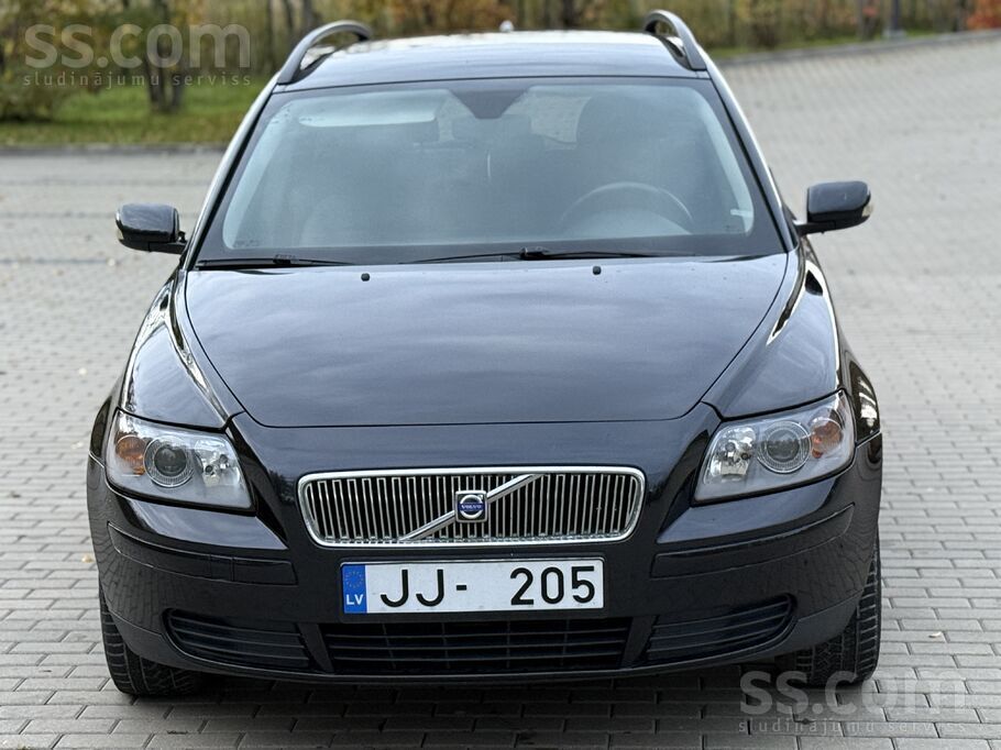 Volvo V50