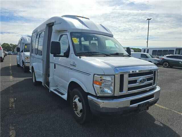 Ford E-350