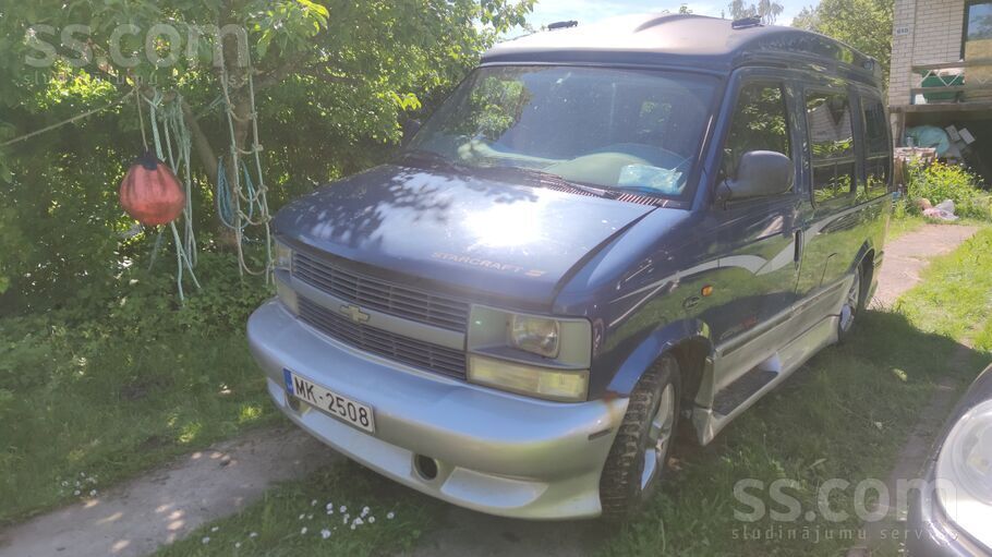 Chevrolet Astro Van