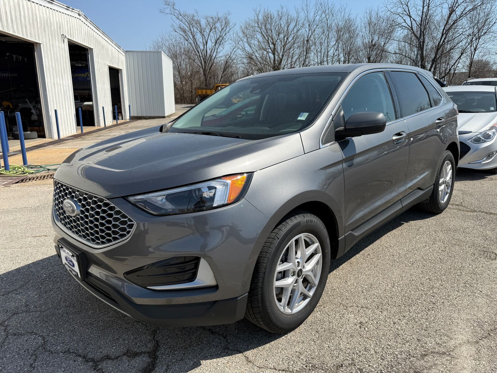 2023 FORD Edge