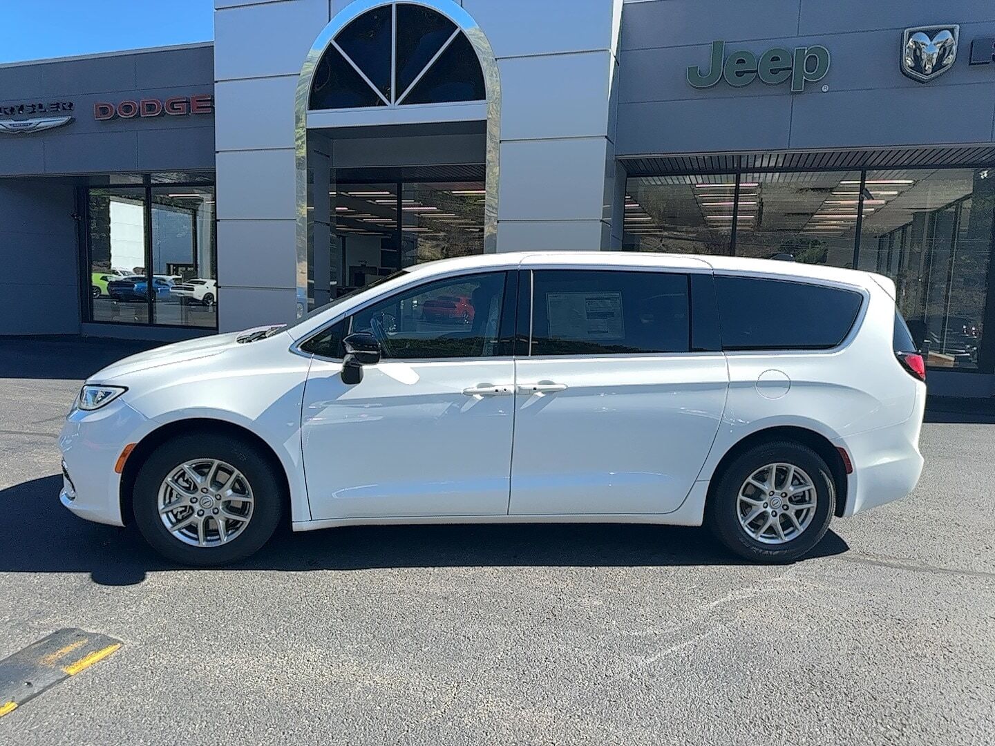 2026 CHRYSLER Pacifica