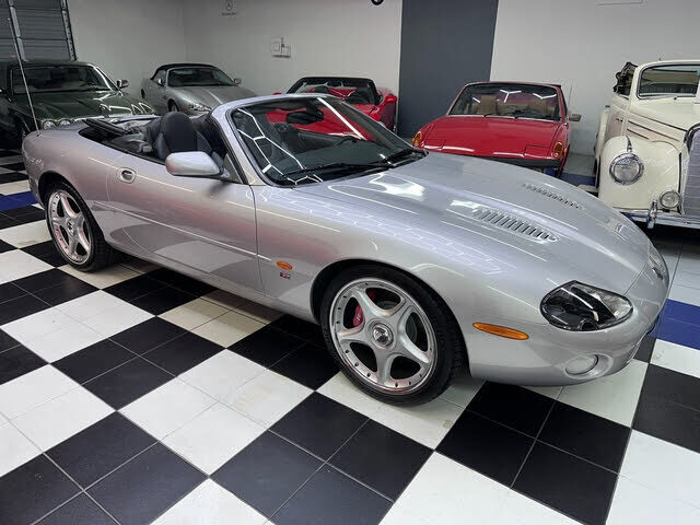 Jaguar XKR