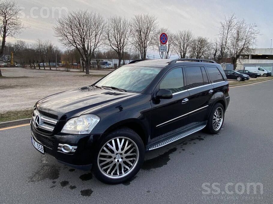 Mercedes-Benz GL-Class